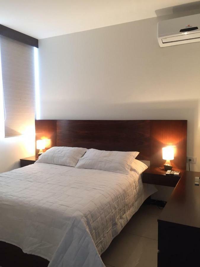 Hermoso Y Unico Apartamento Moderno, En Pleno Centro De Santa Cruz, Con Netflix Wi-Fi De 60 Mb, Estacionamiento Gratis Y Ac En Todos Los Ambientes Санта-Крус-де-ла-Сьєрра Екстер'єр фото