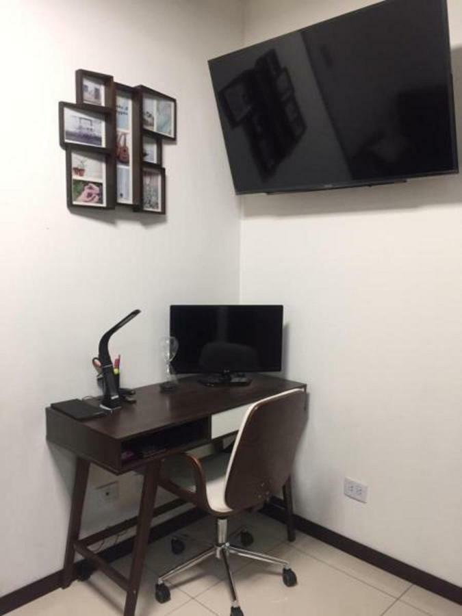 Hermoso Y Unico Apartamento Moderno, En Pleno Centro De Santa Cruz, Con Netflix Wi-Fi De 60 Mb, Estacionamiento Gratis Y Ac En Todos Los Ambientes Санта-Крус-де-ла-Сьєрра Екстер'єр фото